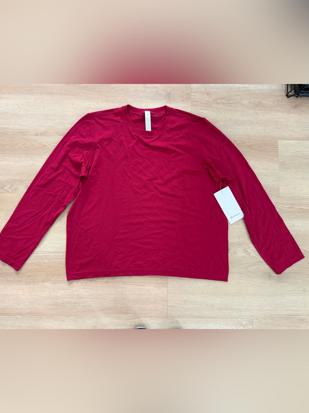 lululemon athletica Women's Long Sleeve Crew in Cherry Red